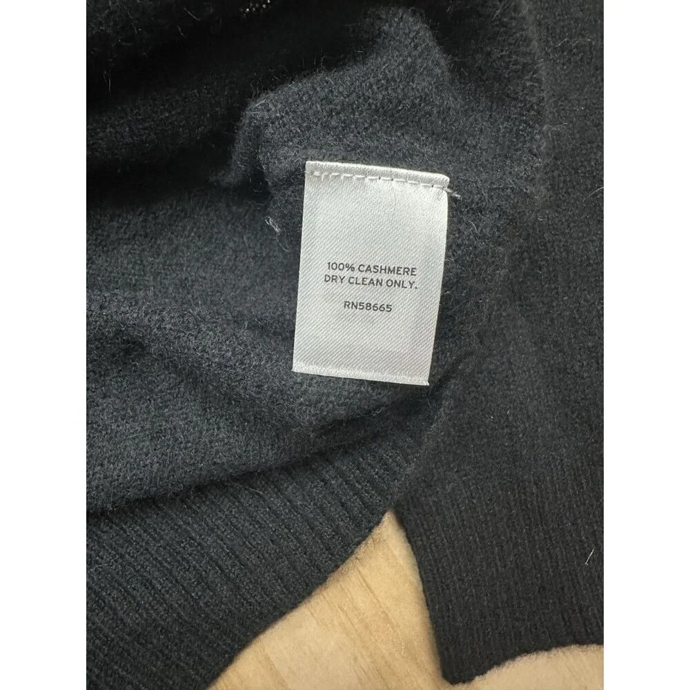Caslon 100% cashmere black V neck sweater size XS NWTs Women’s Pullover Capsule‎